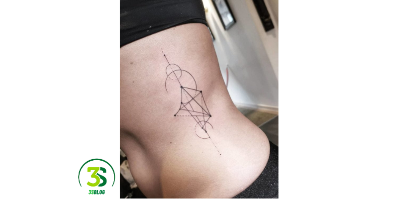 Tattoos That Make Your Waist Look Smaller: Geometric Side Waist Tattoos