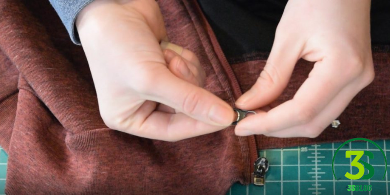 Replacing a Zipper Slider on a Jacket