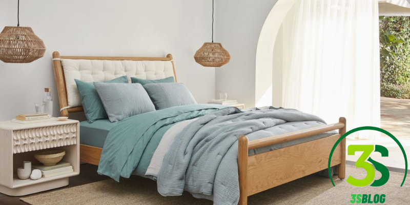 Crate and Barrel King Size Bed